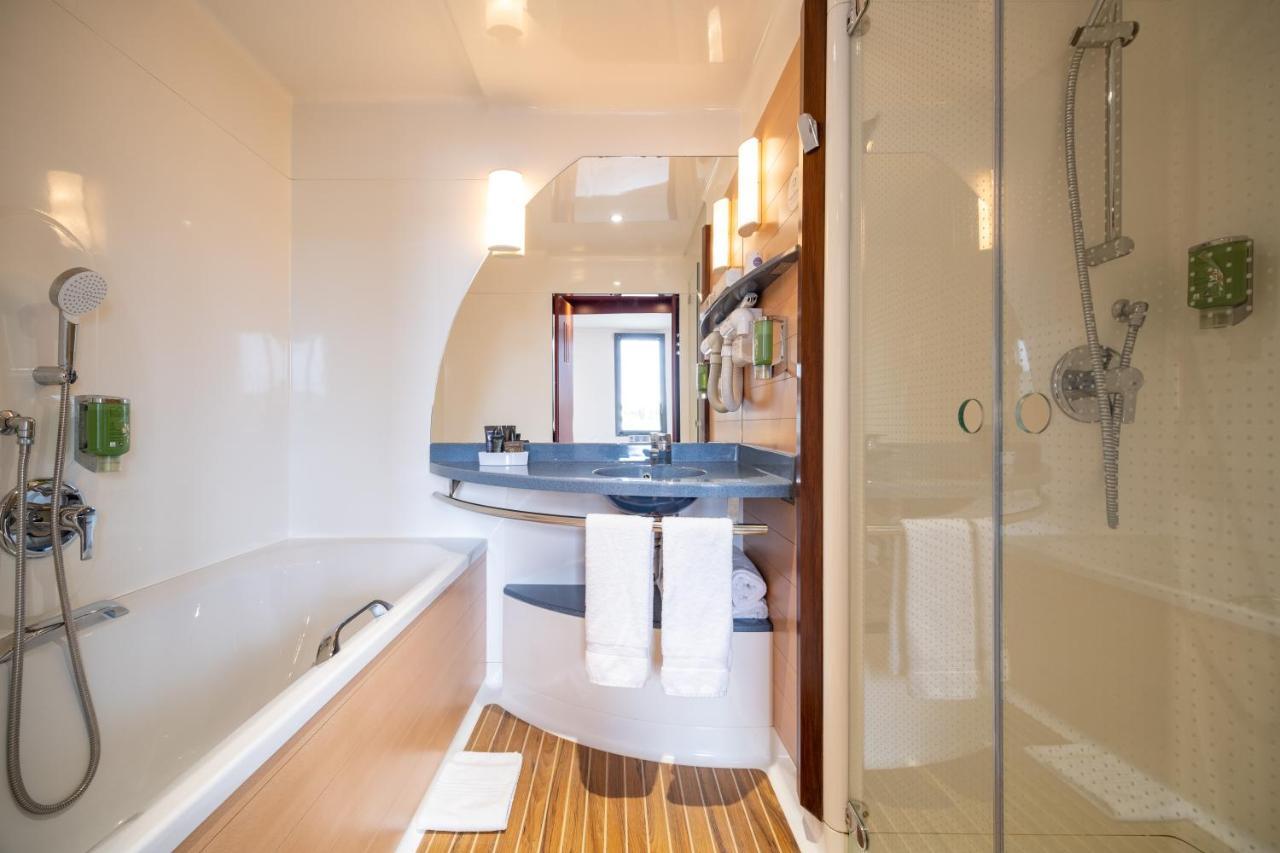 B&B Hotel Calais Terminal Cite Europe 4 Etoiles Coquelles Eksteriør bilde