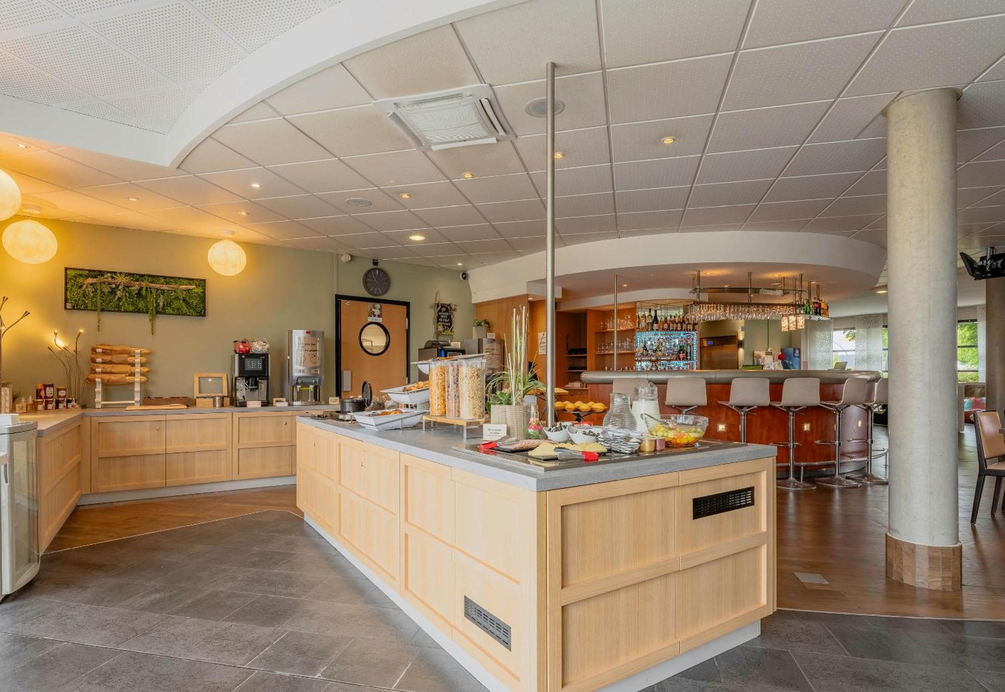 B&B Hotel Calais Terminal Cite Europe 4 Etoiles Coquelles Eksteriør bilde