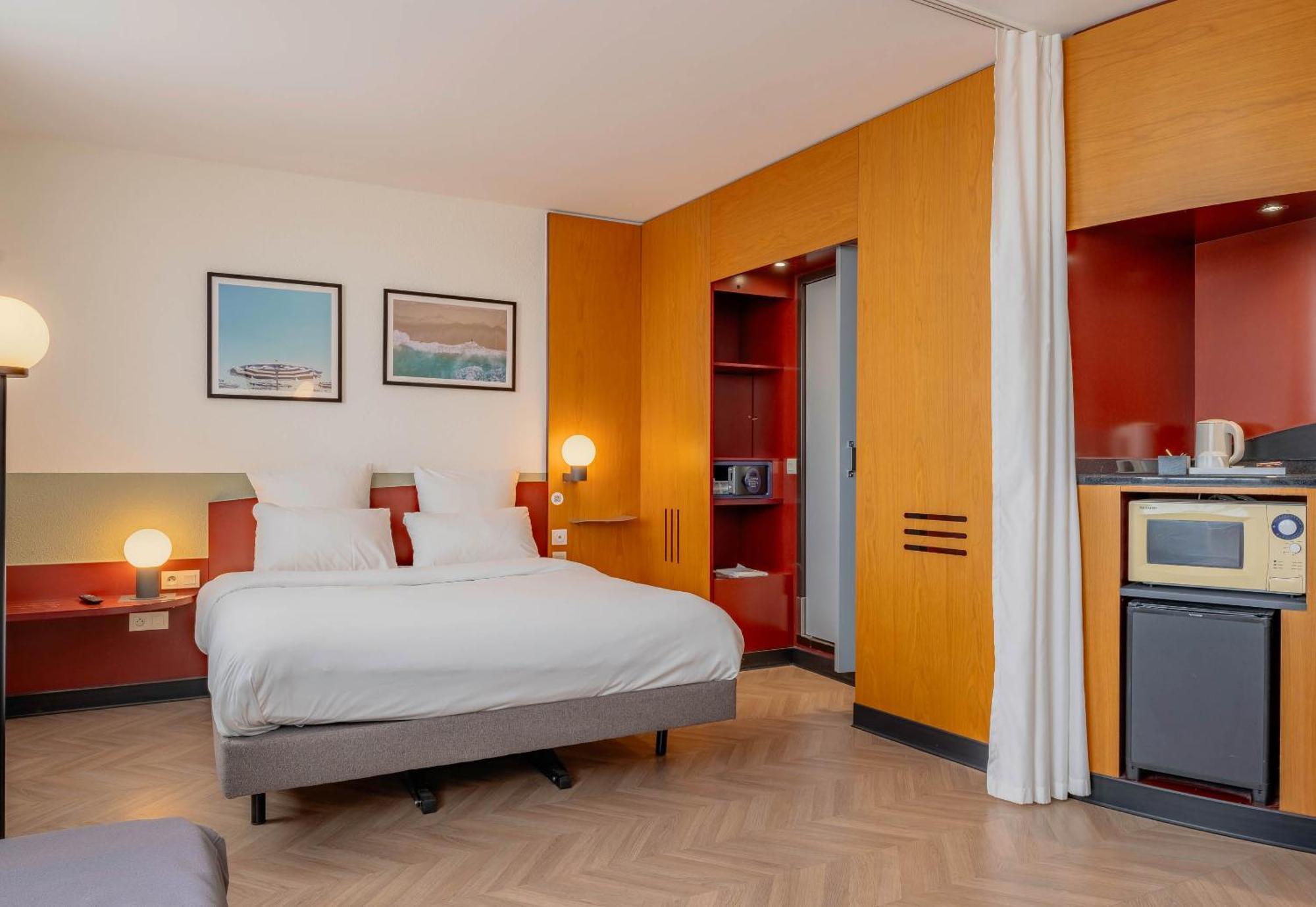 B&B Hotel Calais Terminal Cite Europe 4 Etoiles Coquelles Eksteriør bilde