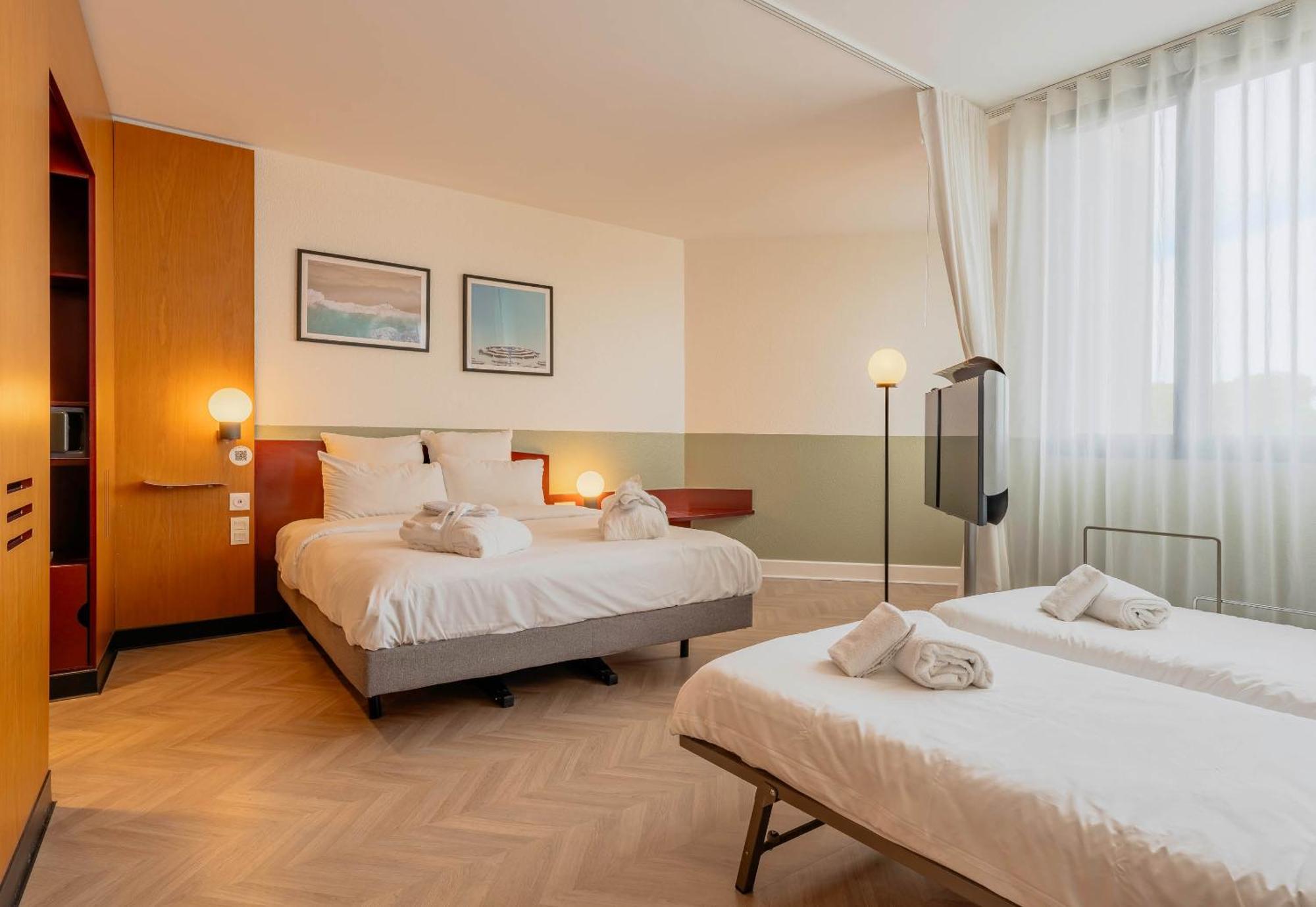 B&B Hotel Calais Terminal Cite Europe 4 Etoiles Coquelles Eksteriør bilde