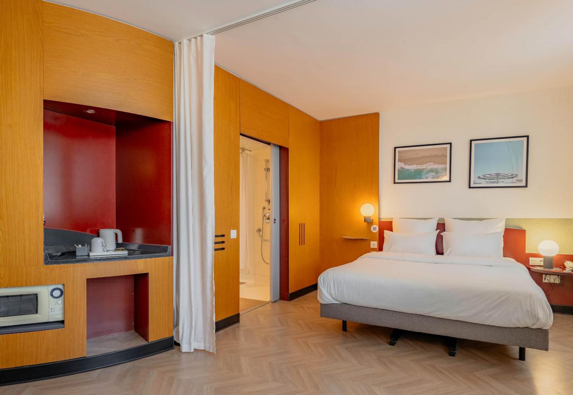 B&B Hotel Calais Terminal Cite Europe 4 Etoiles Coquelles Eksteriør bilde